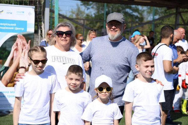 Спорт єднає всіх. У Кривому Розі відбулися перші спортивні ігри для вихованців дитячих будинків сімейного типу, прийомних, опікунських родин та Центру соціально-психологічної реабілітації2