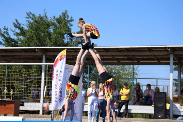 Спорт єднає всіх. У Кривому Розі відбулися перші спортивні ігри для вихованців дитячих будинків сімейного типу, прийомних, опікунських родин та Центру соціально-психологічної реабілітації3