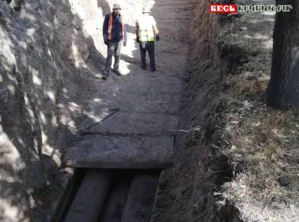 Заміна труб теплотраси на вул. Збагачувальна та Кармелюка в Кривому Розі