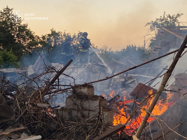 В Запоріжжі вночі ворог вдарив по житлових будинках: є один загиблий і 22 поранених – в тому числі 3 дитини2