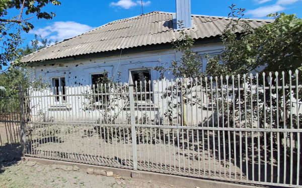 Ворожі атаки на Нікопольщині та Синельниківщині: поранені, руйнування, пожежі4