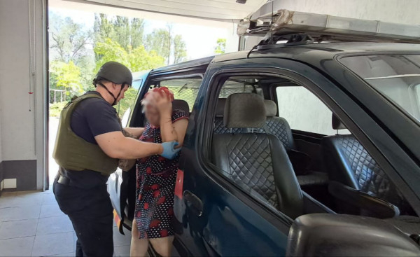 Ворожі атаки на Нікопольщині та Синельниківщині: поранені, руйнування, пожежі1
