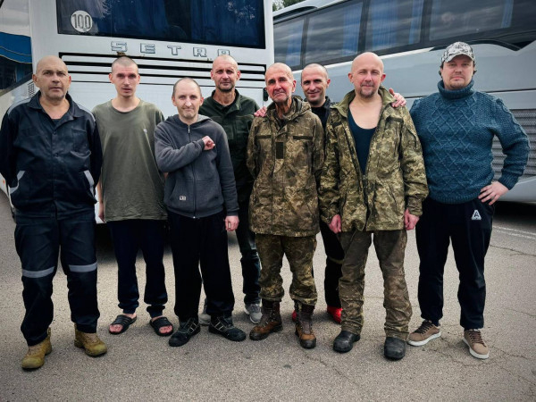 З російського полону повернулися 8 мешканців Дніпропетровщини2