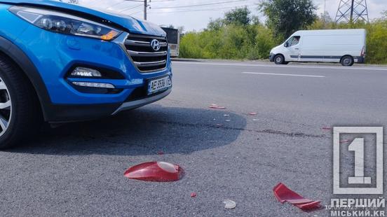 Червона автівка отримала удар позаду: на Дніпровському шосе Hyundai наздогнав Chery2