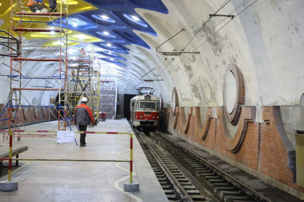 Для зручності та комфорту пасажирів коштом міського бюджету капітально ремонтуємо комунальний транспорт, закуповуємо сучасну спецтехніку та модернізуємо транспортну інфраструктуру2