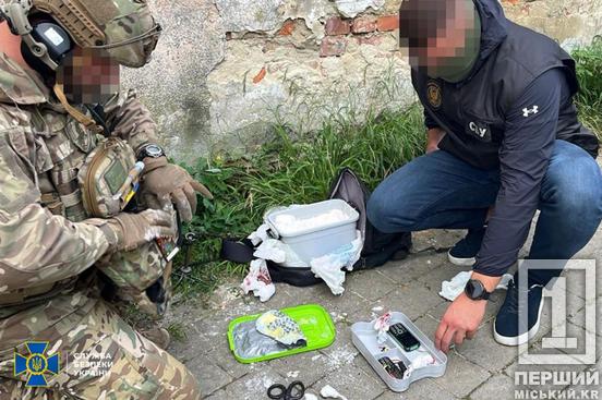 Готувався теракт з воїном ЗСУ у Львові: СБУ затримала молодика з Дніпропетровщини та його поплічницю1