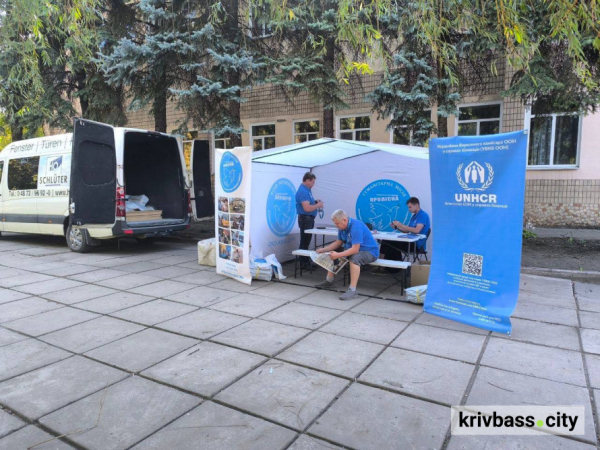 Комунальники, волонтери і місцева влада: у Кривому Розі працює штаб допомоги постраждалим через обтсріл росіян 7 вересня3