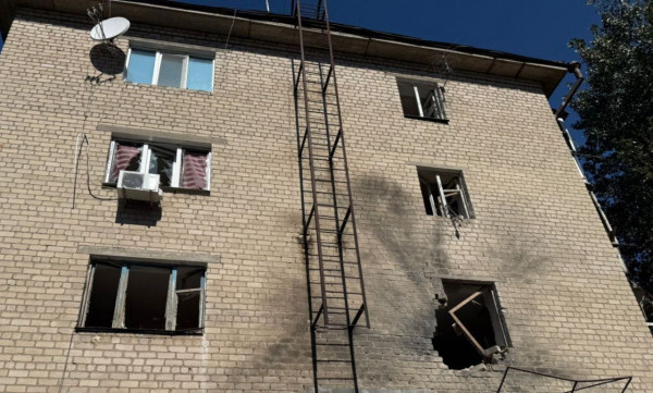 Майже 40 атак за день: поранені, руйнування та пожежі на Нікопольщині й Синельниківщині1