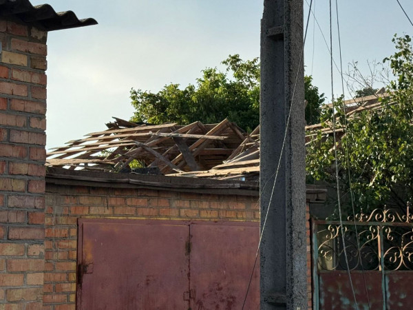 Минулої ночі та вдень ворог не припиняв атакувати Дніпроперовщину: загинули троє людей, двох поранено2