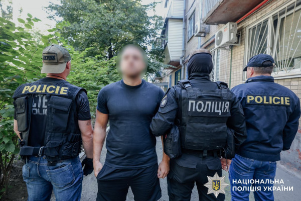 На Дніпропетровщині група шахраїв ошукала 11 –тьох потерпілих з країн Євросоюзу на 12 мільйонів гривень0
