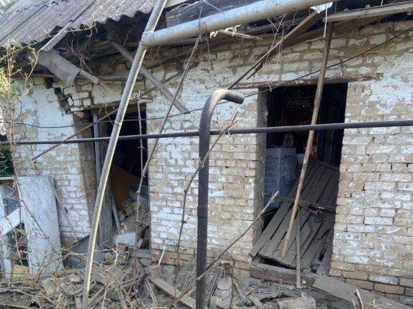 Обстріли на Дніпропетровщині: поранені жінки, зруйновані будинки та техніка1