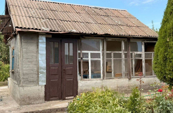 Обстріли на Дніпропетровщині: поранені жінки, зруйновані будинки та техніка0