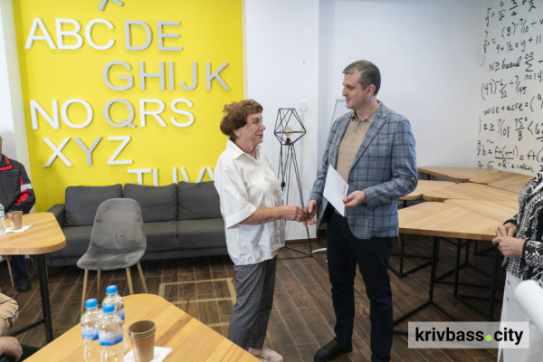 Особливі ювіляри: на Центральному та Північному комбінатах Метінвесту у Кривому Розі привітали найстарших пенсіонерів1