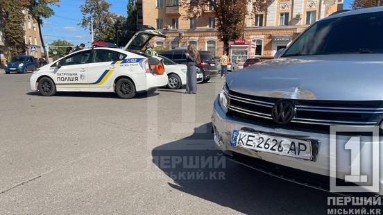 Раптовий удар у правий бік: у Кривому Розі у аварію потрапили Skoda та Volkswagen5