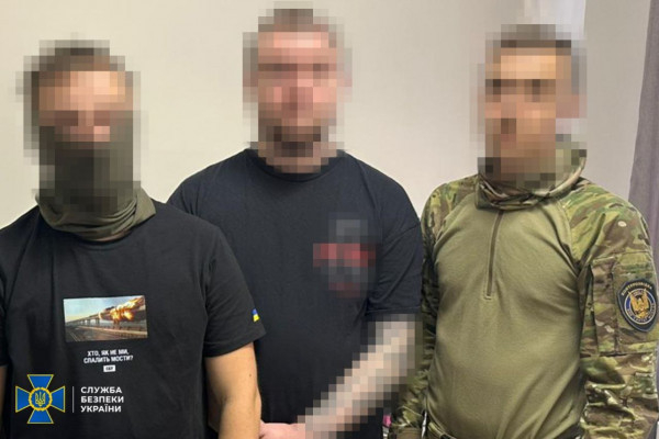 СБУ затримала агентів ФСБ, які постачали рашистам українські SIM-карти для дронів-камікадзе0