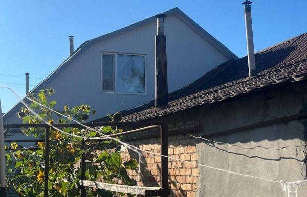 Сьогодні вдень рф здійснила понад  50 повітряних атак на Дніпропетровщину, є загиблий і 10 поранених4