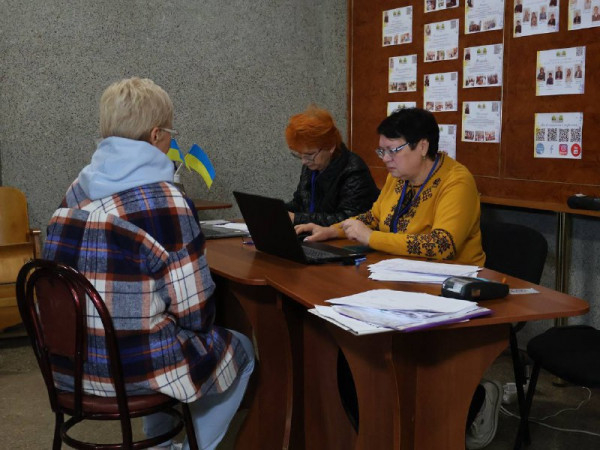 У Кривому Розі стартувала п’ята цьогорічна хвиля видачі безкоштовних продуктових наборів1