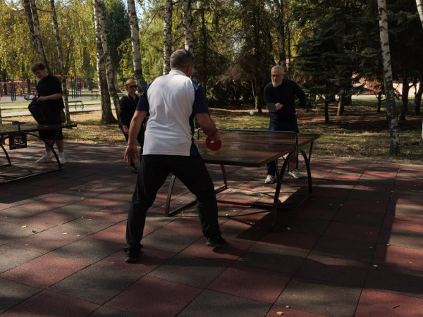 У криворізькому парку «Ювілейний» діє новий громадський простір для відпочинку  мешканців5