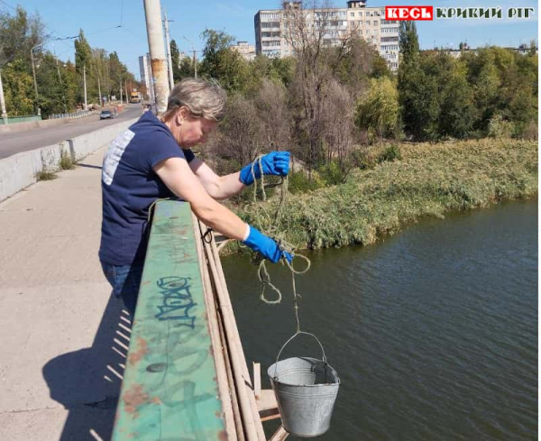 Забір проб води в Саксагані на 129 кварталі в Кривому Розі