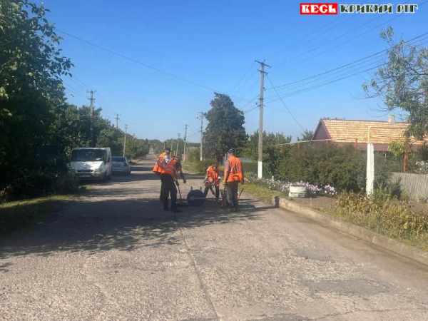 Ямковий ремонт дороги в Глеюватській громаді Криворізького району