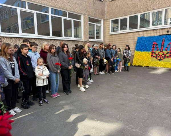 Вічна пам`ять: у Кривому Розі відкрили меморіал на честь полеглого захисника Віталія Галушки2