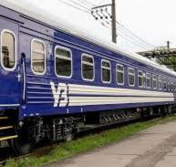 Ворог обстріляв укрзалізницю на дніпровському напрямку, частина поїздів затримується0