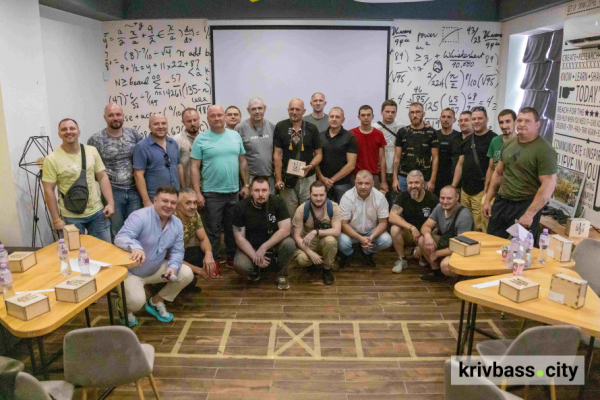 «Все буде Україна!» – для ветеранів війни криворізьких ГЗК Метінвесту провели розважально-пізнавальні вікторини4