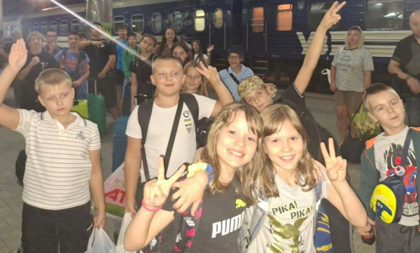 З Дніпропетровщини на відпочинок  відправилися 139 дітей з родин оборонців та переселенців2