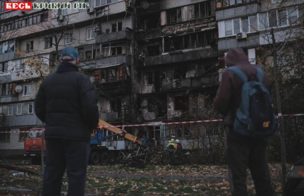 Постраждала в Києві від шахеду багатоповерхівка на ранок