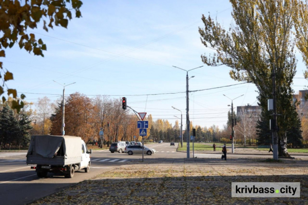 Без хаосу на дорогах: у Кривому Розі світлофори працюють при відключеннях світла1