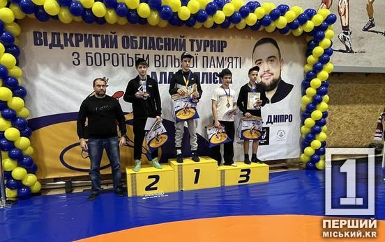 Блискуче розпочинають спортивний шлях: юні борці криворізької ДЮСШ №2 привезли шість медалей з Дніпра