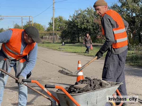 Дорога до змін: на Криворіжжі у Глеюватській громаді за сприяння Метінвесту ремонтують автошляхи1