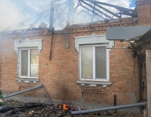 Гучна ніч у Дніпрі: агресор обстрілював Нікопольщину1