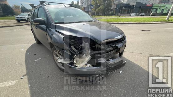 Інша автівка перекрила огляд: на Матусевича Ford зачепив Chevrolet4