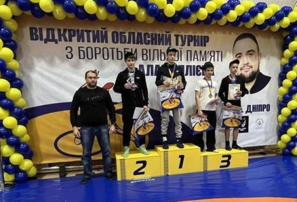 Юні борці криворізької ДЮСШ №2 привезли шість медалей з обласного чемпіонату0
