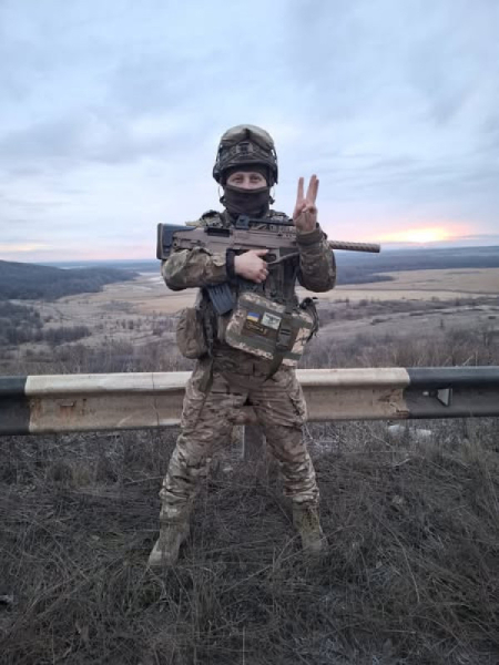 Криворіжець Євген Алістранський удостоєний нагороди «Золотий Хрест» - від Головнокомандувача ЗСУ генерала Олександра Сирського1