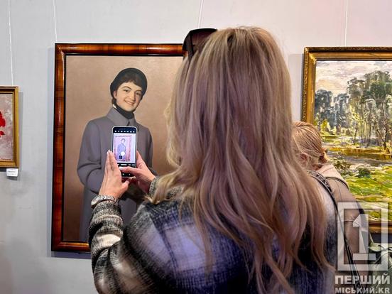 Криворіжжя – колиска тих, хто бачить серцем: у міській виставковій залі відкрилася виставка «Яскравий світ творчості»4