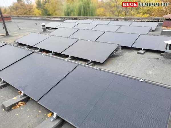 Сонячна електростанція на даху лікарні в Криворізькому районі