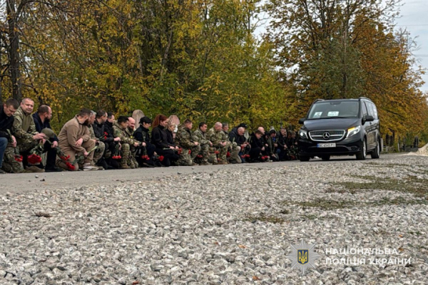 Навіки в строю: у Кривому Розі провели в останню путь полеглого захисника Сергія Гузенка1