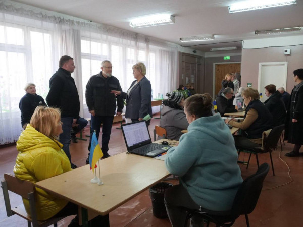 О. Вілкул: Триває п’ята хвиля видачі продуктових наборів. Стабільно працюють 24 пункти видачі0