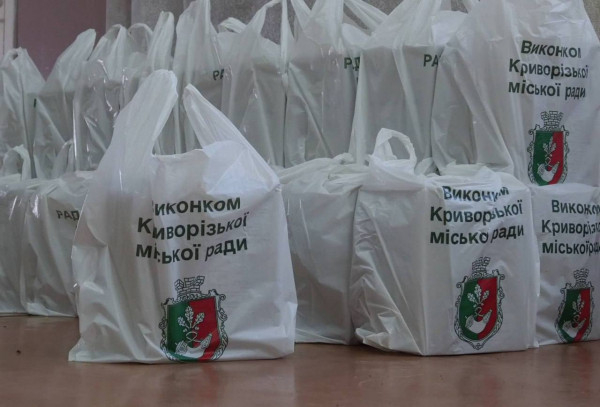О. Вілкул: Триває п’ята хвиля видачі продуктових наборів. Стабільно працюють 24 пункти видачі1