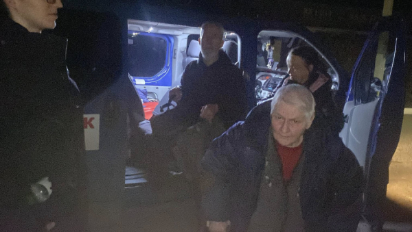 Поранення і розбитий бус: криворізький волонтер Олег Леонтьєв продовжує евакуювати людей з Донеччини8