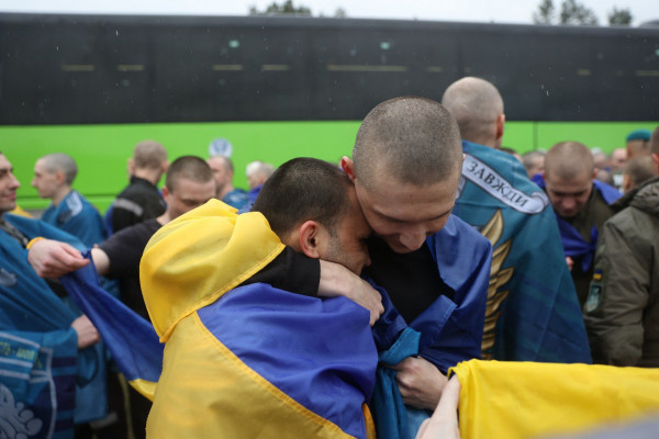 Повертаємо додому 185 наших захисників із російського полону4