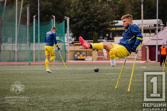Шалені емоції та жага до перемоги: криворізькі ветерани вибороли «бронзу» на обласних змаганнях з амфутболу4