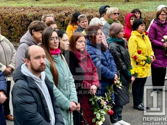 «Щоразу це біль і для нас, і для родин»: у криворізькій гімназії №84 відкрили меморіальні дошки Анатолію Чоботаренку та Андрію Кошевому1