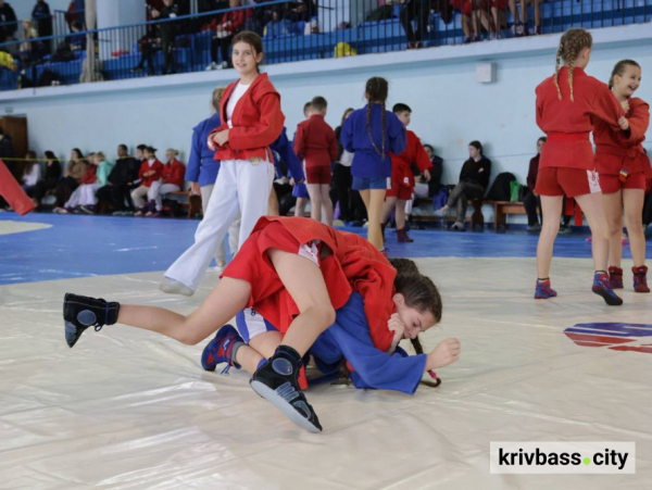 Сила, характер і перемога: криворіжці лідирують на обласному чемпіонаті з самбо3