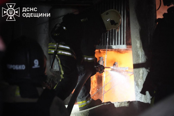 Сьогодні вночі ворог масовано обстріляв Харківщину, Чернігівщину, Одесу: є загиблі і постраждалі4