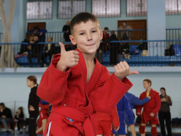 Спорт як символ незламності в умовах війни: у Кривому Розі відбувся чемпіонат області з боротьби самбо7