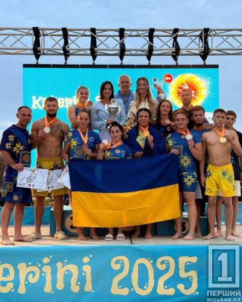 Спортивна гордість Кривого Рогу: бійчині ДЮСШ №2 Ксенія Бархударова та  Дар’я Константинова сходили на п’єдестал європейських чемпіонатів1