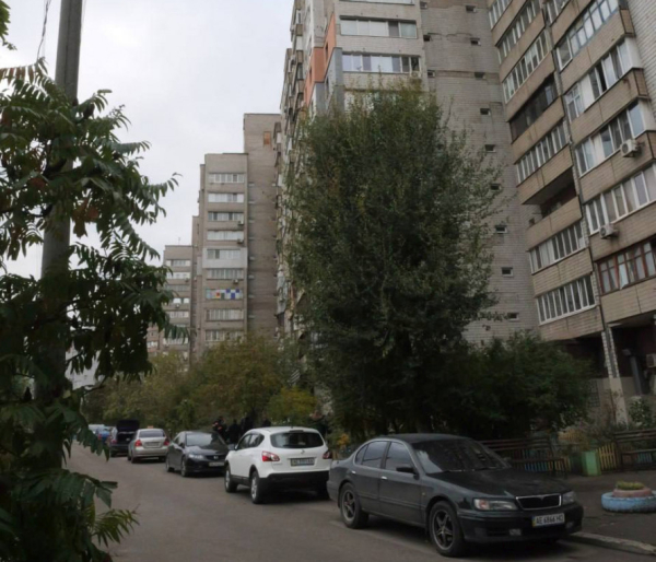 У Кривому Розі багатоповерхівки забезпечують генераторами для подачі води під час блекаутів2